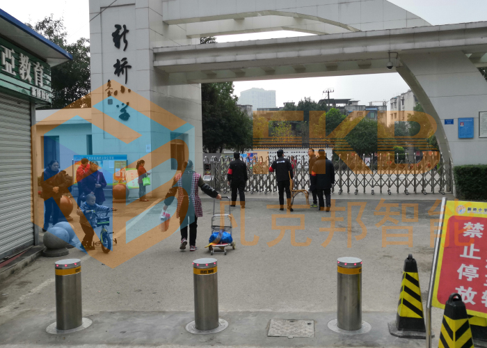 新橋小學(xué)升降樁