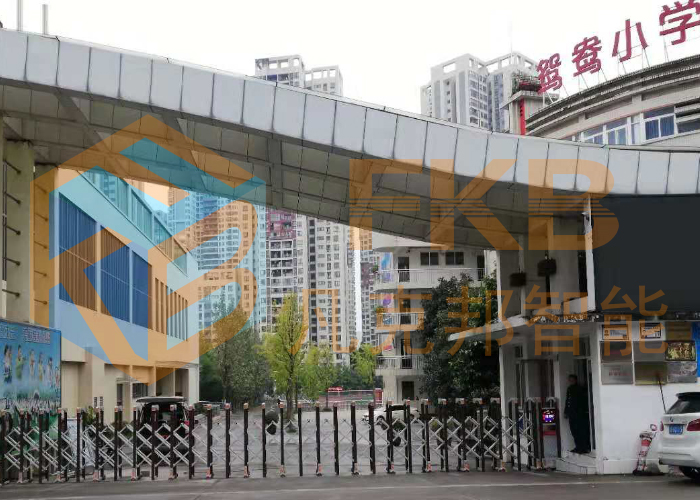 學(xué)校電動伸縮門