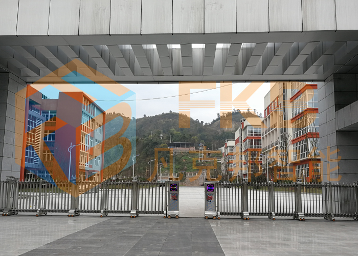 學(xué)校電動伸縮門